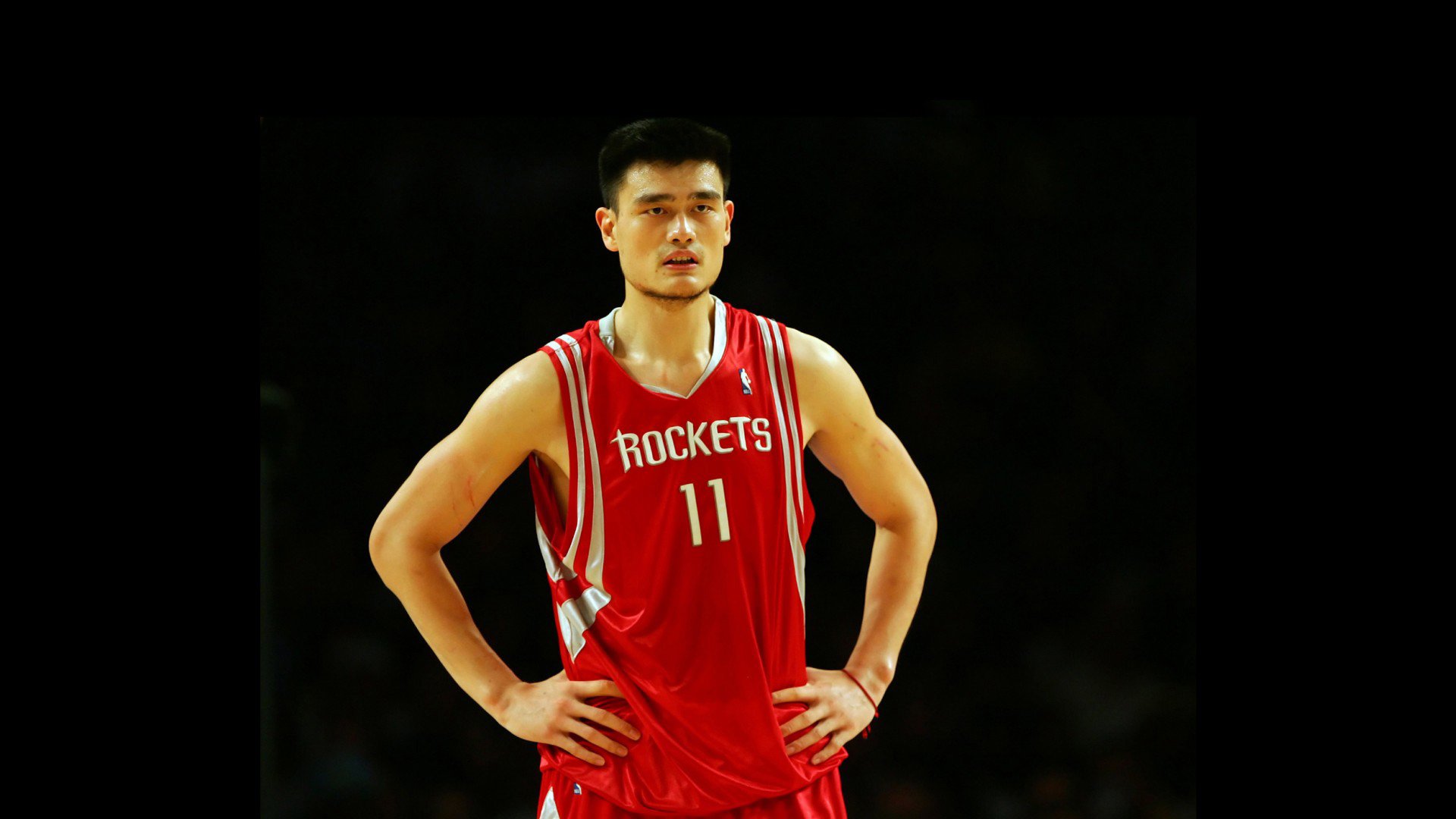 孤星逐梦，2026世界杯最孤独的豪门对决，莱万在奥地利与越南的夹缝中写下不朽